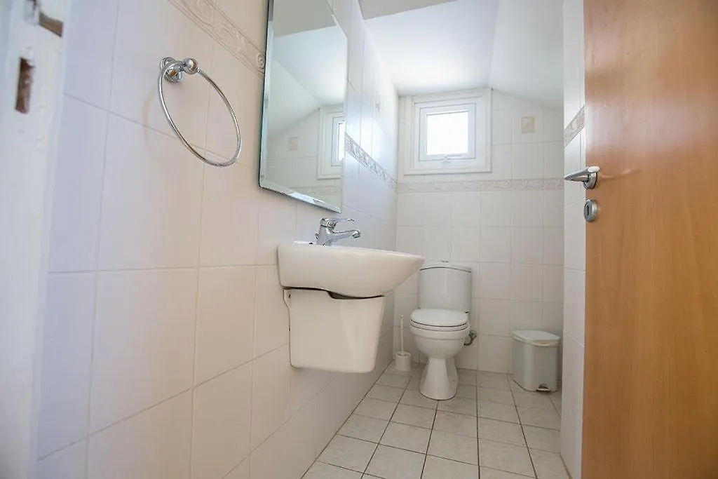 Villa Dafnis Chrysos - Modern 3 Bedroom Protaras Villa With Pool - Close To Fig Tree Bay Beach